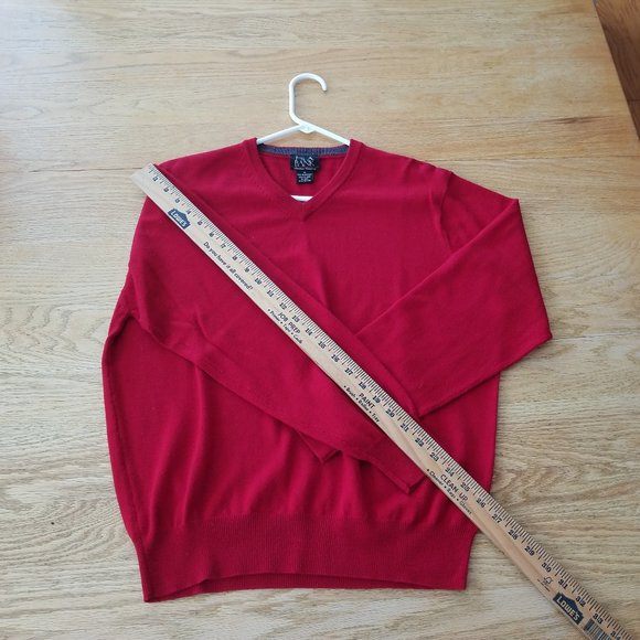 JOS A BANK Signature Collection Mens Red Merino Wool Sweater M EUC - Picture 3 of 7